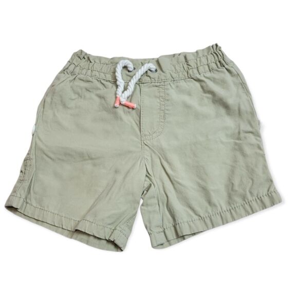 Carter's khaki shorts 2T - Picture 1 of 3